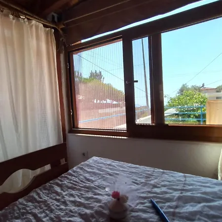 Kastaki Eviniz Apartament